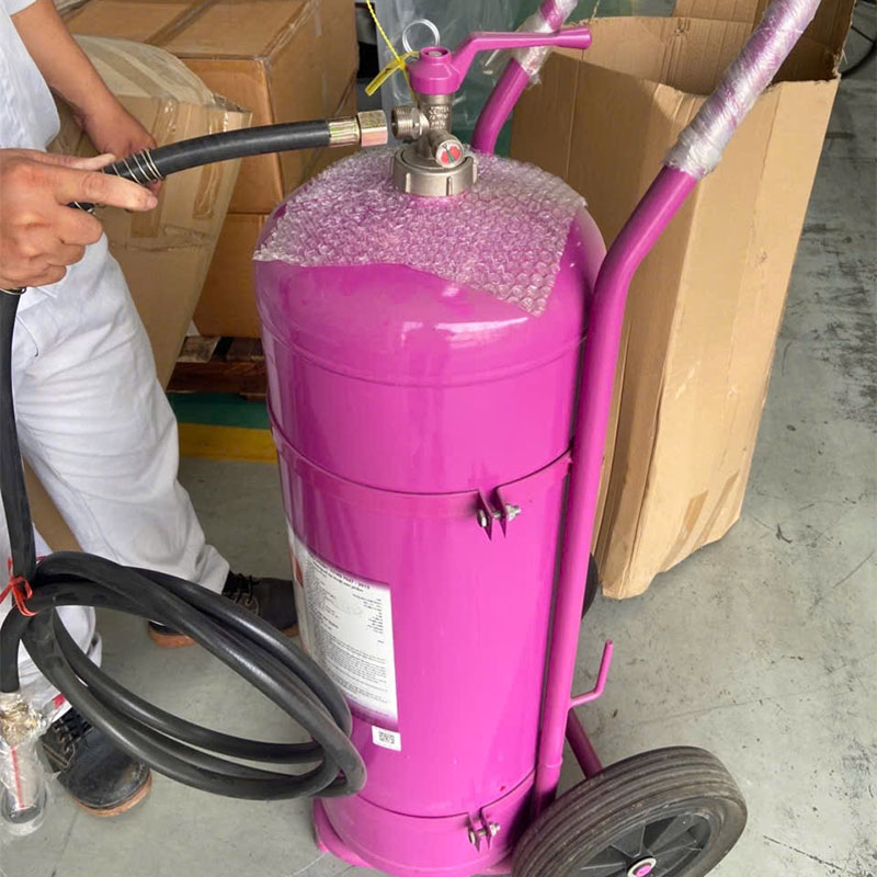 Bình chữa cháy Pin Lithium ORION 50L xe đẩy Bình chữa cháy Pin Lithium ORION 50L xe đẩy đóng gói